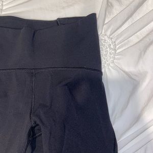 SOLD Lululemon cropped black leggings
